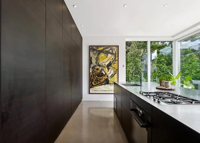 In The Heart Of 别墅 *